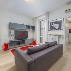  Apartment Kramer House, In The Fashion District! Italy